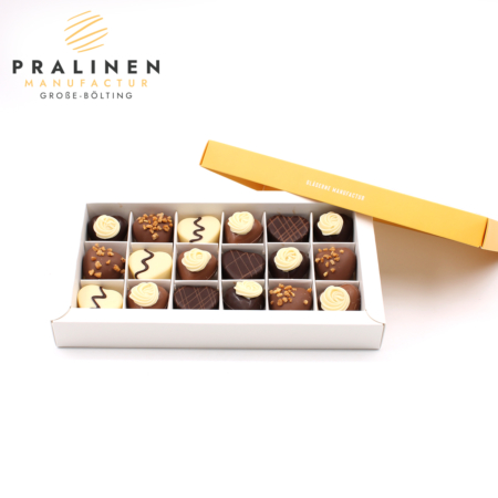 herzpralinen, pralinenherzen, pralinenform herzen, geschenkbox Valentinstag, Pralinen Valentinstag, Geschenk zu Valentinstag, Geschenk für Mutter, Muttertagsgeschenk,