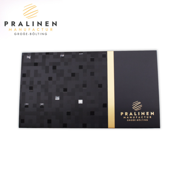 Geschlossene Schachtel: Pralinenmischung Black and White